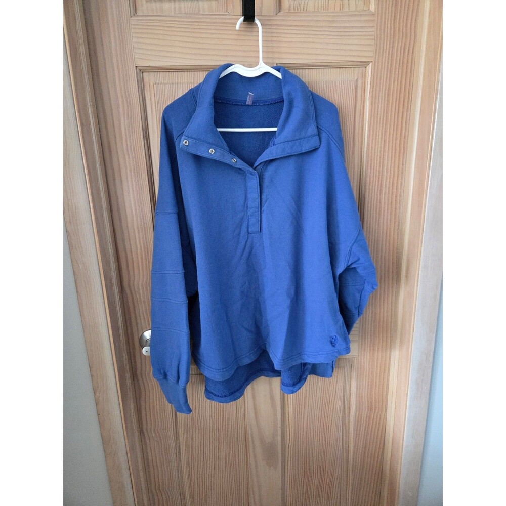 Free People FP Movement Blue Oversize Snap Front Pullover Sweatshirt Large